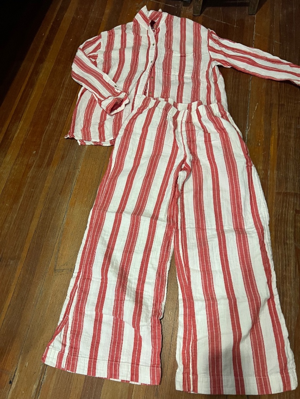 OLD NAVY 2 Pc Red Stripe High-Waisted Crinkle Gauze Wide-Leg Pant + Shirt Set-M